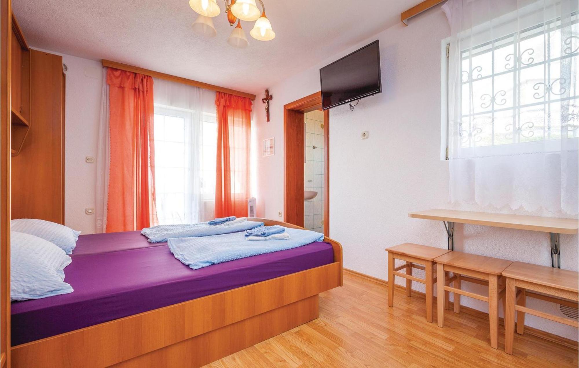 Nice apartment in Crikvenica with 1 Bedrooms&WiFi Buitenkant foto