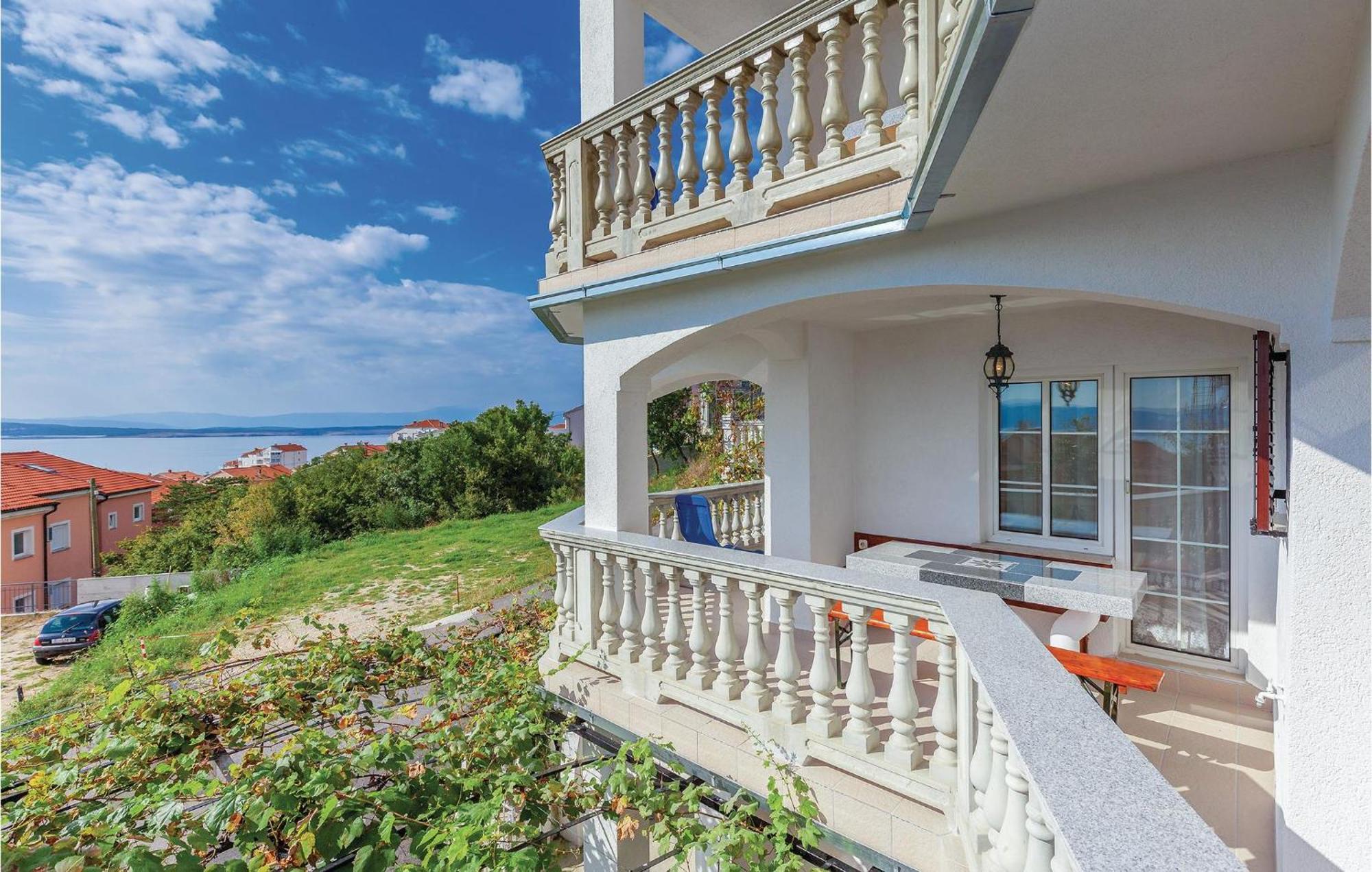 Nice apartment in Crikvenica with 1 Bedrooms&WiFi Buitenkant foto