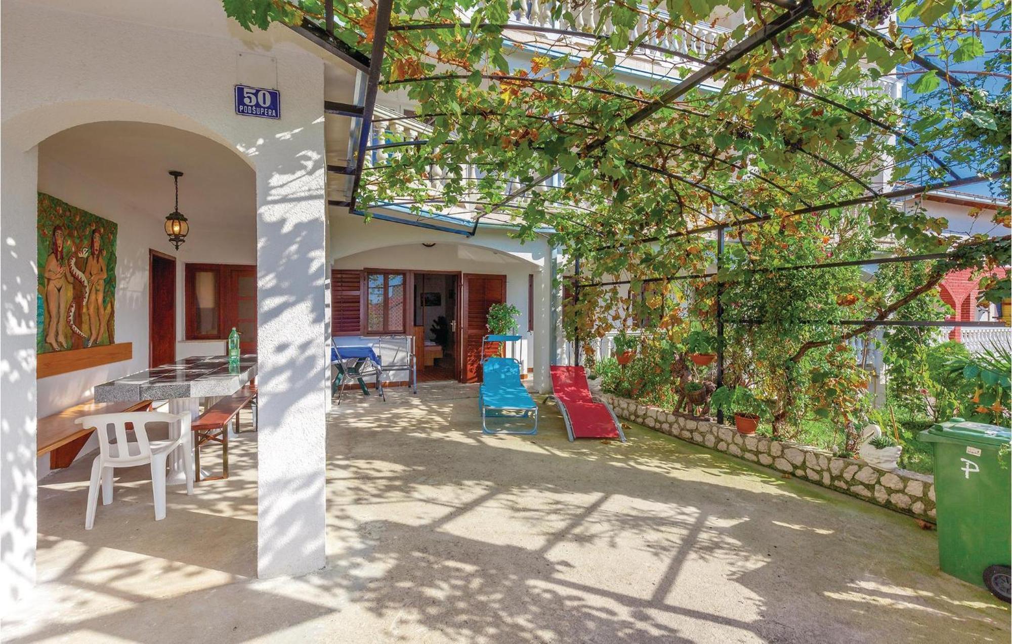 Nice apartment in Crikvenica with 1 Bedrooms&WiFi Buitenkant foto