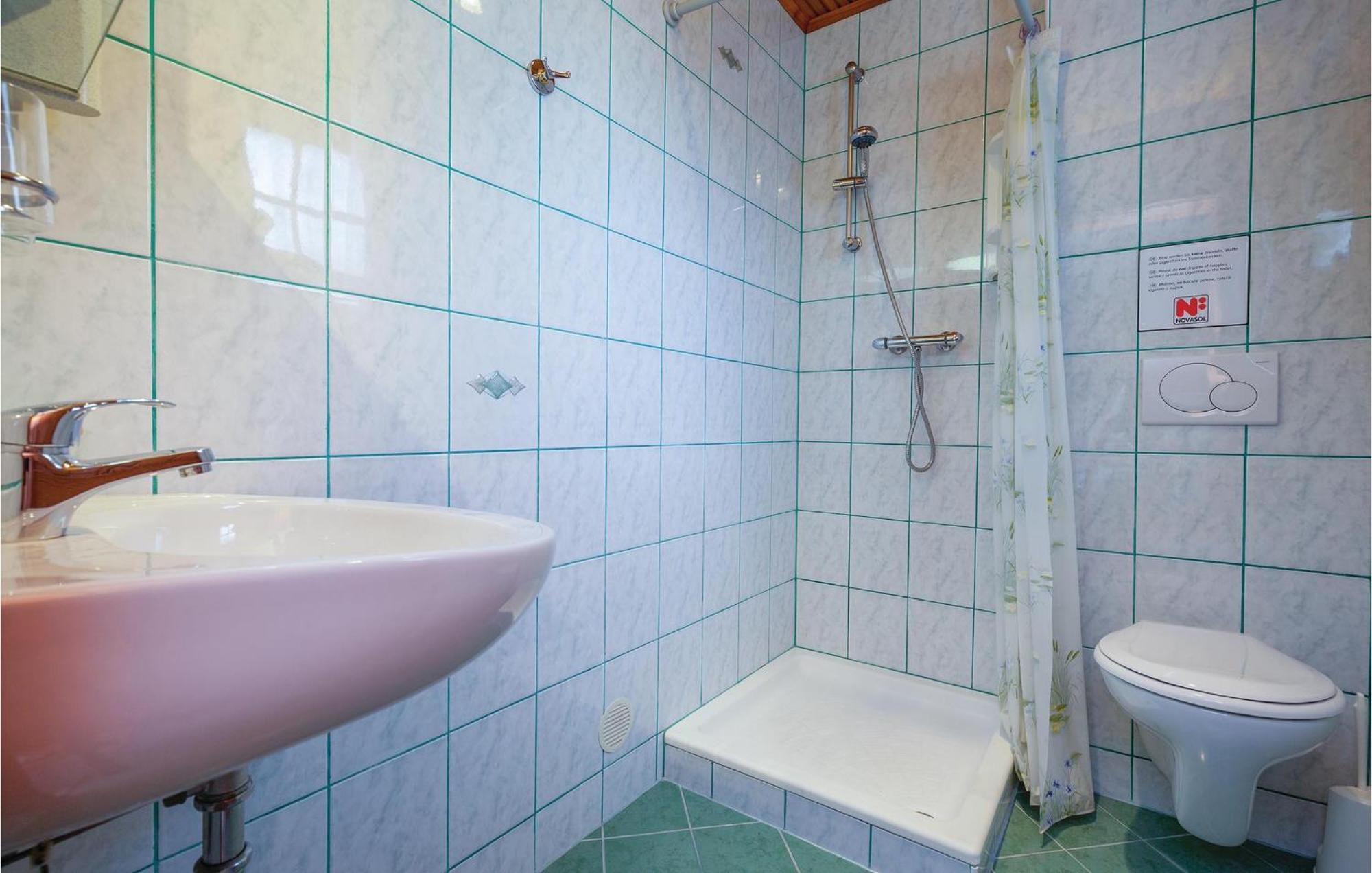 Nice apartment in Crikvenica with 1 Bedrooms&WiFi Buitenkant foto