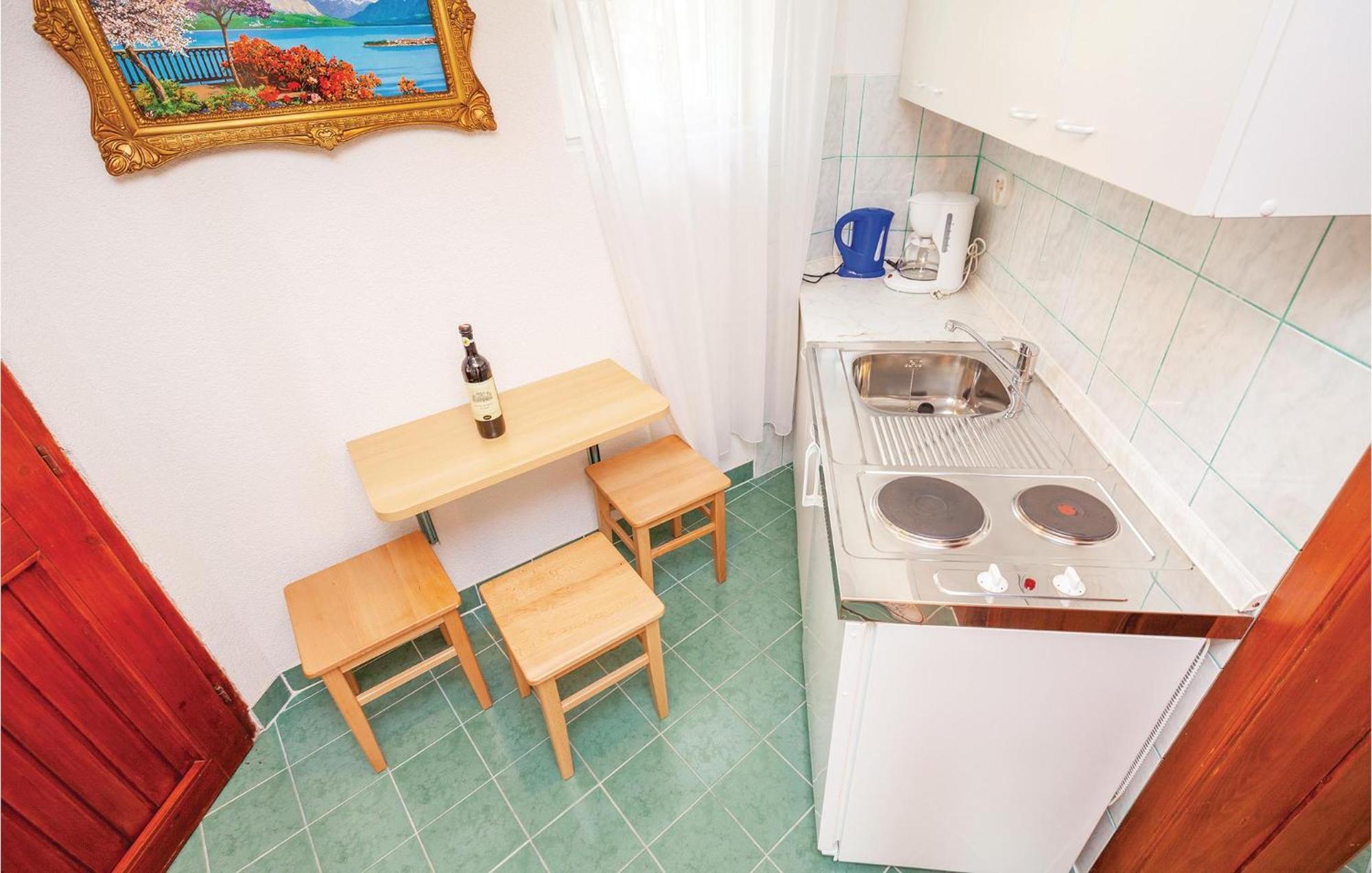 Nice apartment in Crikvenica with 1 Bedrooms&WiFi Buitenkant foto