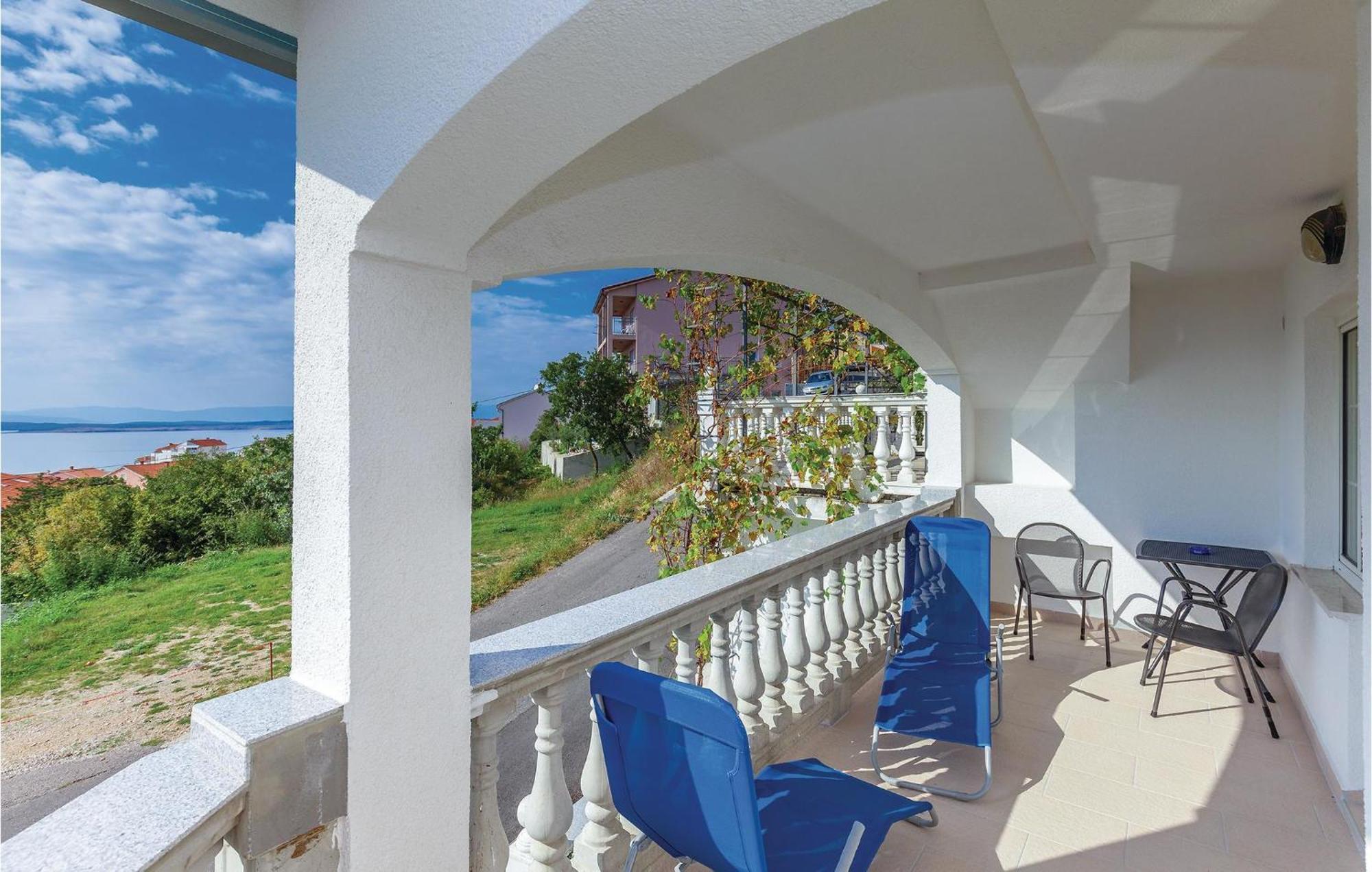 Nice apartment in Crikvenica with 1 Bedrooms&WiFi Buitenkant foto