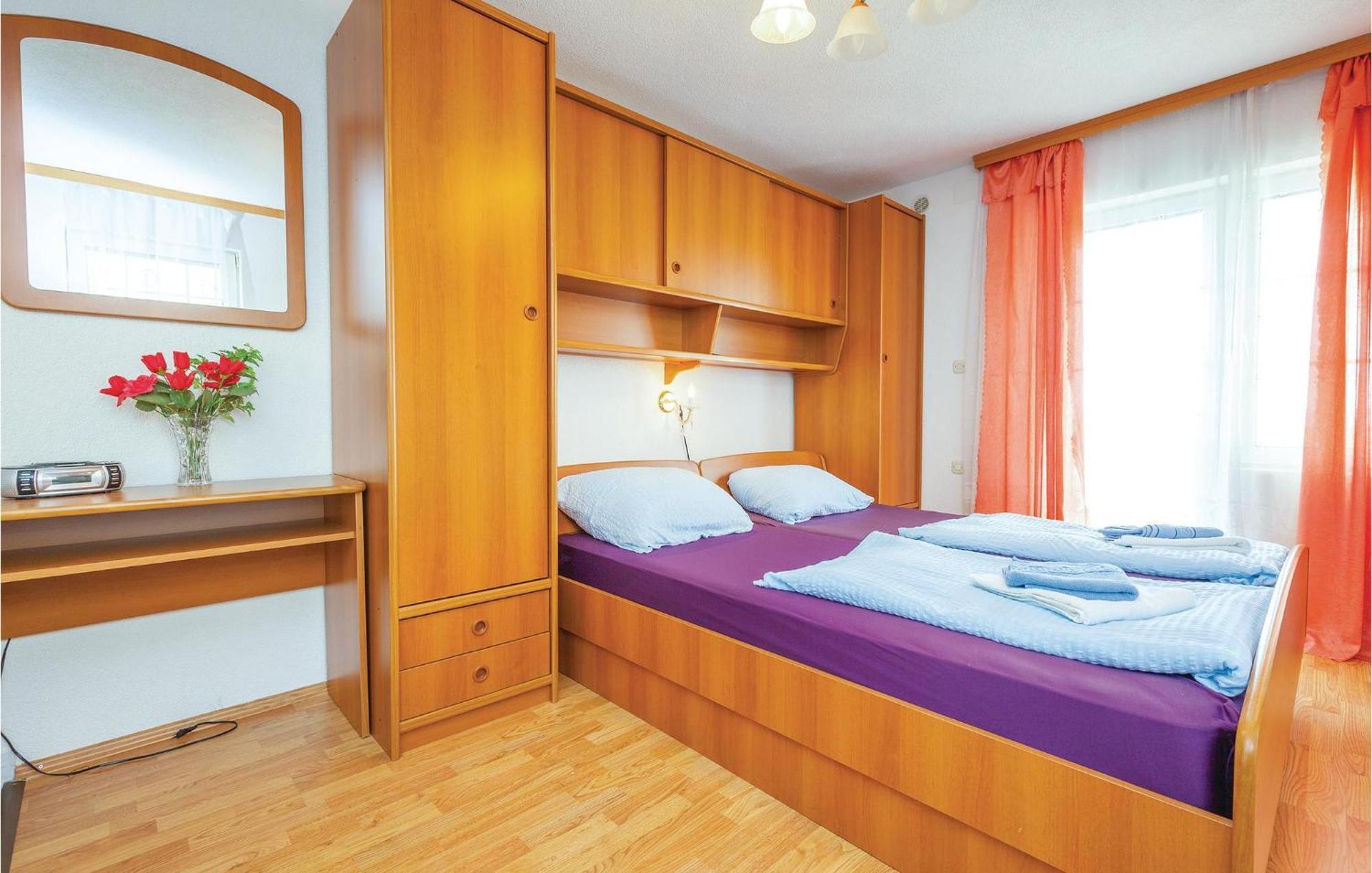 Nice apartment in Crikvenica with 1 Bedrooms&WiFi Buitenkant foto