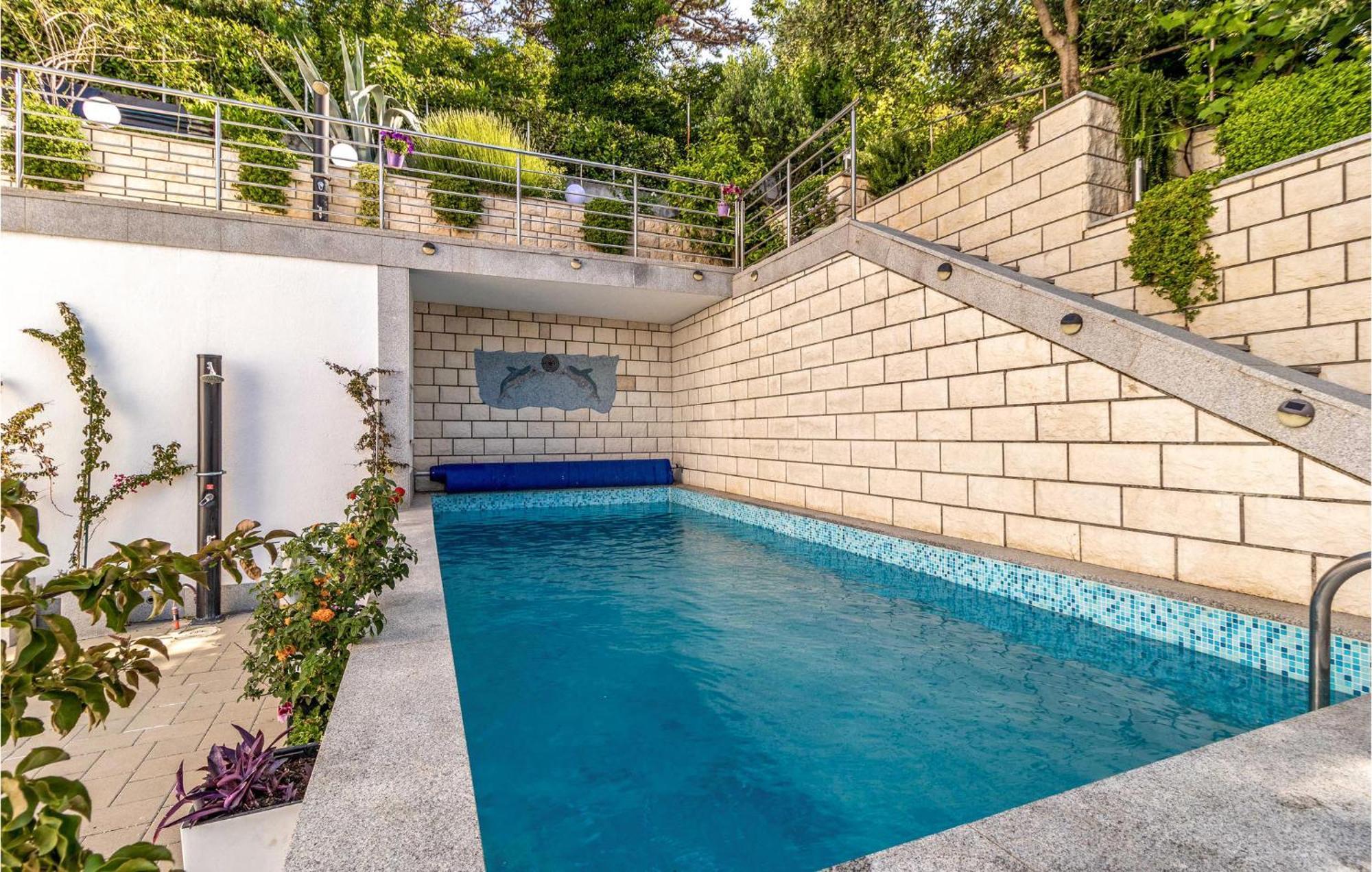 Nice apartment in Crikvenica with 1 Bedrooms&WiFi Buitenkant foto