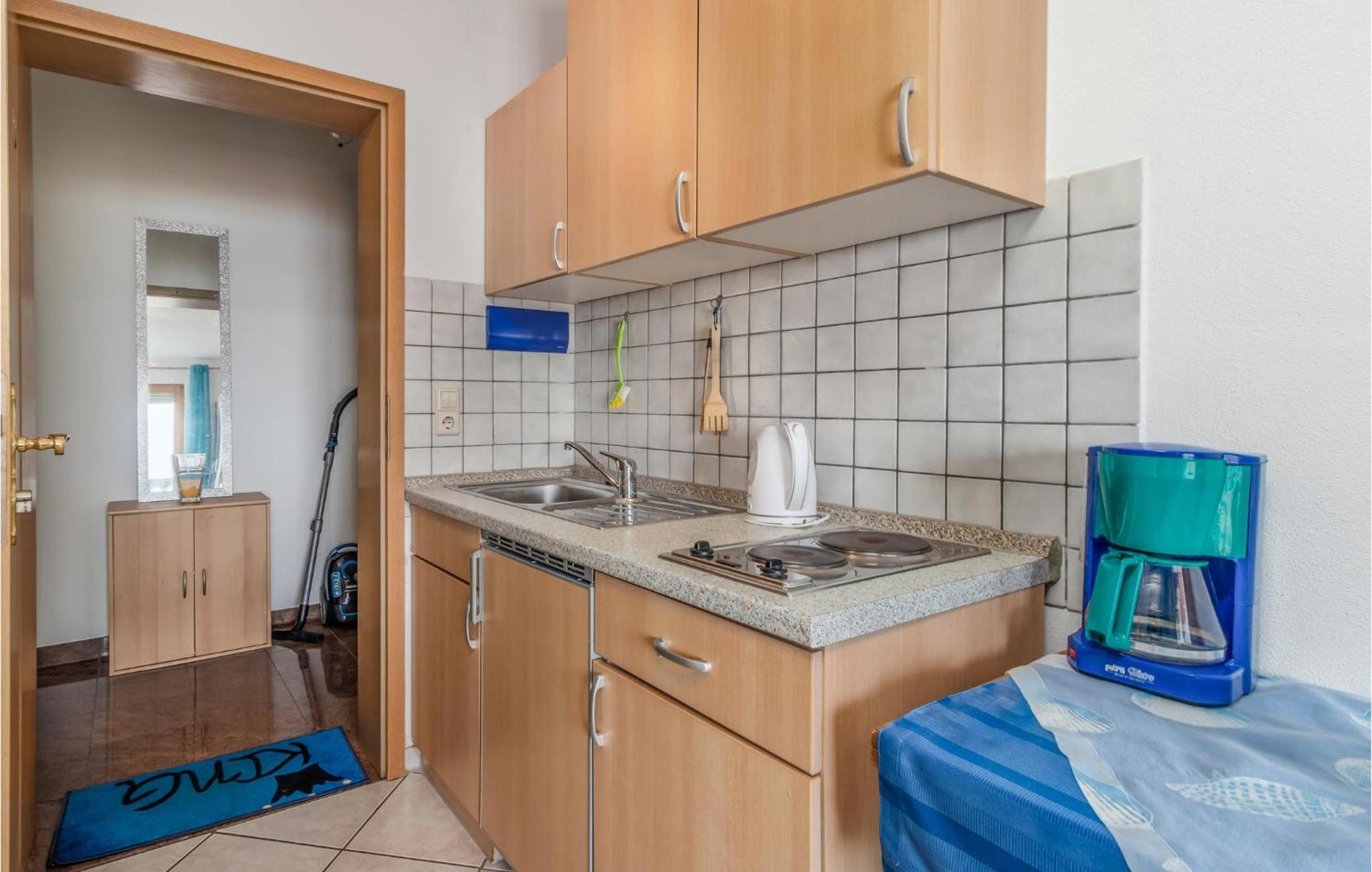 Nice apartment in Crikvenica with 1 Bedrooms&WiFi Buitenkant foto